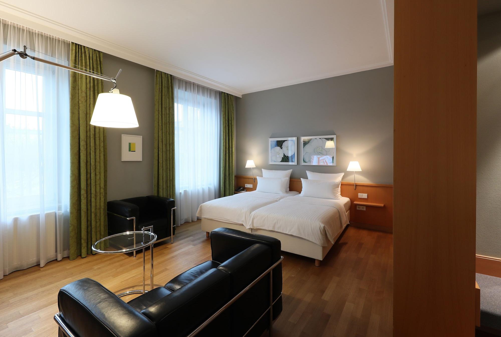 Moma1890 Boutique 4* Munich