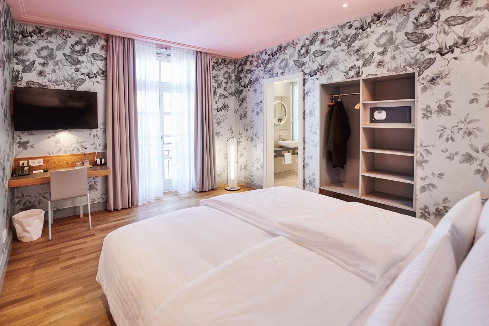 Hotel Moma1890 Boutique 4*